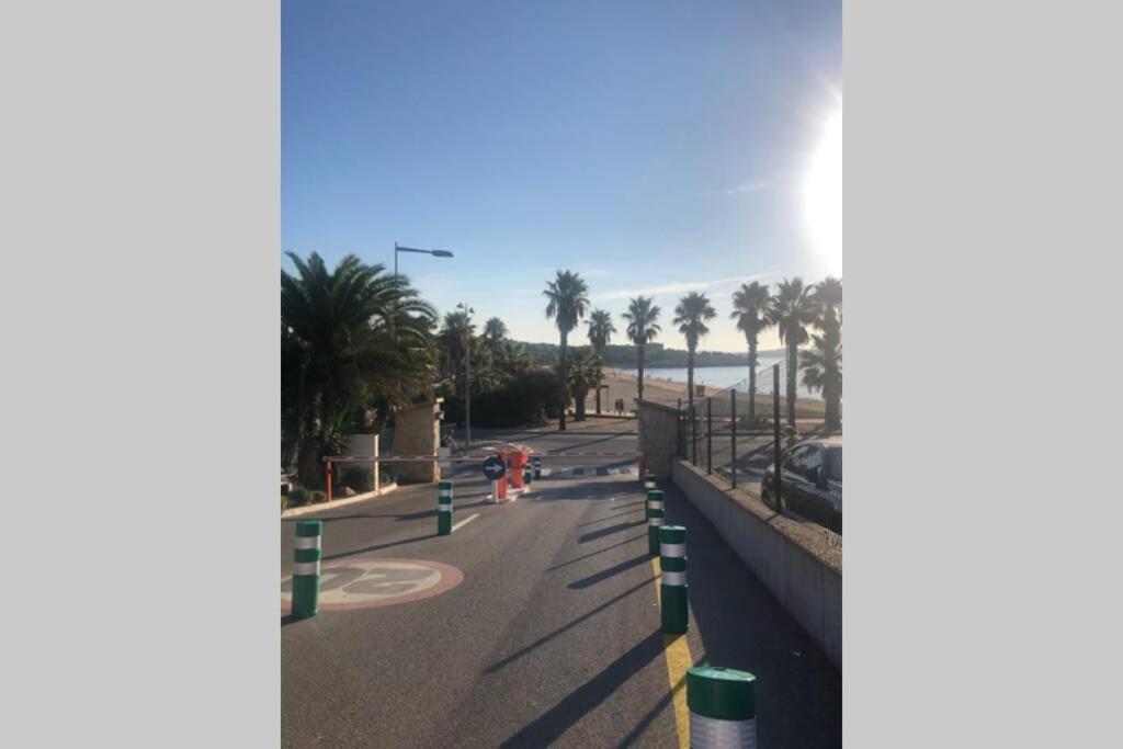 Apartment In Front Of Arrabassada Beach ตาร์ราโกนา ภายนอก รูปภาพ